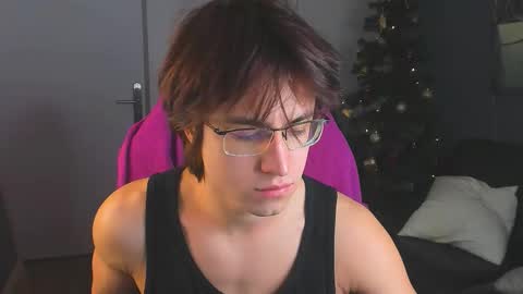 Snapshot of mark_piers chatting on 12.03.25 mark online show from 12.03.25