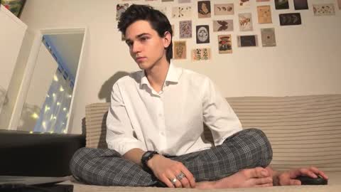 Mark online show from 11.17.25