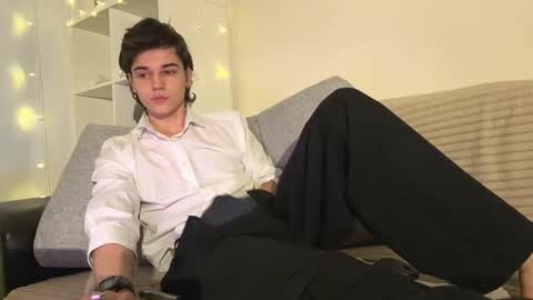 Mark online show from 12.05.25