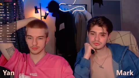 Snapshot of mark_sun chatting on 11.20.25 Mark online show from 11.20.25