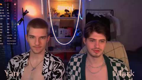 Snapshot of mark_sun chatting on 01.15.26 Mark online show from 01.15.26