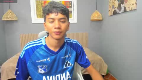 Snapshot of markbowie chatting on 09.18.25 markbowie online show from 09.18.25