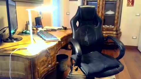 Snapshot of markmarkmark00 chatting on 03.03.25 markmarkmark00 online show from 03.03.25