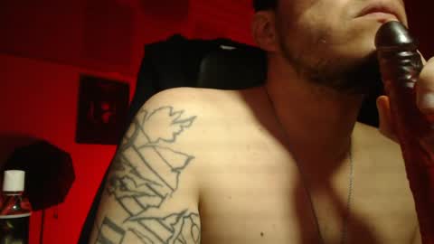 Snapshot of markswitch_ chatting on 04.06.26 Mark Switch online show from 04.06.26