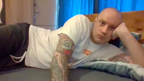 Snapshot of markus_7 chatting on 02.25.26 markus_7 online show from 02.25.26