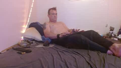 Snapshot of markymark101825061 chatting on 01.15.25 markymark101825061 online show from 01.15.25