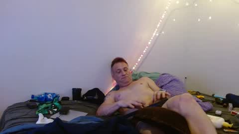 Snapshot of markymark101825061 chatting on 02.14.25 markymark101825061 online show from 02.14.25