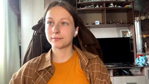 Snapshot of marlenahuit chatting on 06.18.26 Lena online show from 06.18.26
