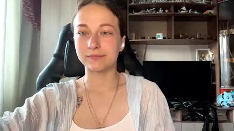 Snapshot of marlenahuit chatting on 06.19.26 Lena online show from 06.19.26