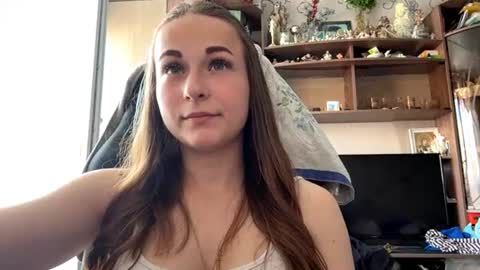 Snapshot of marlenahuit chatting on 07.16.26 Lena online show from 07.16.26