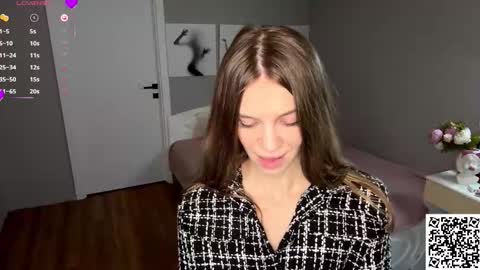 Snapshot of marlenamarschel chatting on 11.15.25 Maja online show from 11.15.25