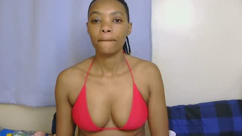 Snapshot of marly_babe chatting on 07.05.26 Marly online show from 07.05.26