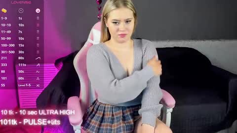 Liza online show from 12.17.24