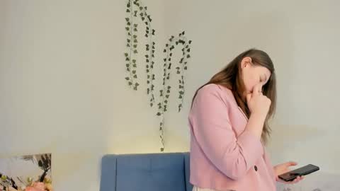 Snapshot of marniborth chatting on 02.22.26 marniborth online show from 02.22.26