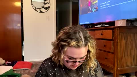 maroon_moon online show from 02.13.25