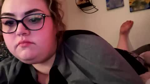 maroon_moon online show from 02.14.25