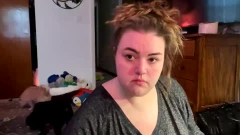 maroon_moon online show from 02.16.25