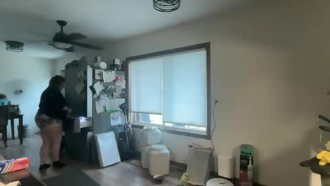 maroon_moon online show from 04.01.26