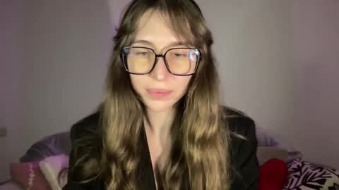 Mary online show from 11.11.25