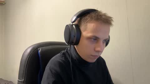 Snapshot of maroooa chatting on 01.14.26 Marko online show from 01.14.26