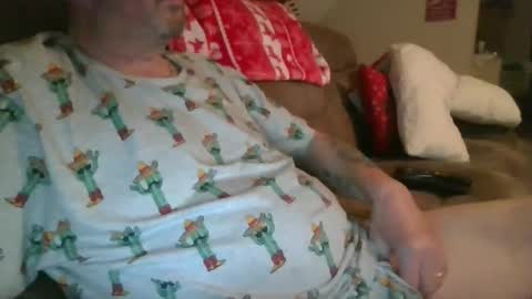 Snapshot of marrrrc chatting on 11.29.25 marrrrc online show from 11.29.25