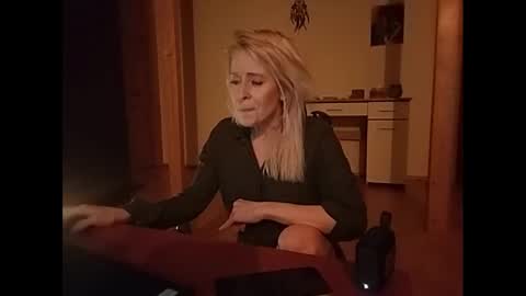 MaryGoRound online show from 01.30.25