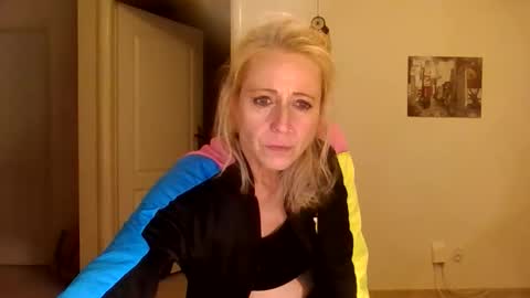 MaryGoRound online show from 11.17.25