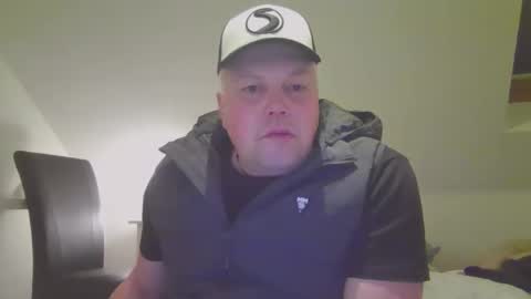 Snapshot of mars0481 chatting on 11.18.25 mars0481 online show from 11.18.25