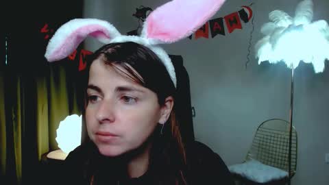 martaedams online show from 10.22.25