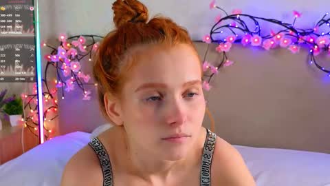 Snapshot of marthamack chatting on 12.16.25 marthamack online show from 12.16.25