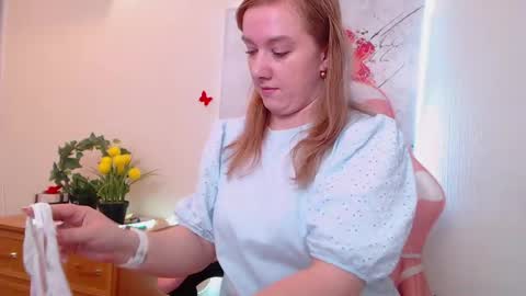 Snapshot of marthasimons chatting on 06.03.26 Martha online show from 06.03.26