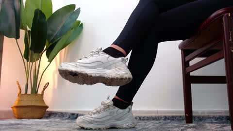 marthina thompson online show from 01.02.25