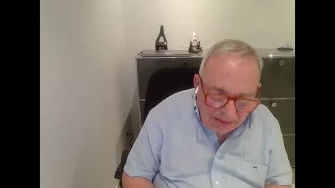 Snapshot of martin_1947 chatting on 12.28.24 martin_1947 online show from 12.28.24