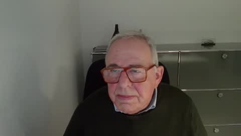 Snapshot of martin_1947 chatting on 11.15.25 martin_1947 online show from 11.15.25