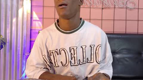 Snapshot of martin_killer chatting on 11.06.25 Martin online show from 11.06.25