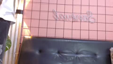 Snapshot of martin_killer chatting on 11.17.25 Martin online show from 11.17.25