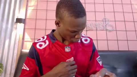 Snapshot of martin_killer chatting on 11.27.25 Martin online show from 11.27.25