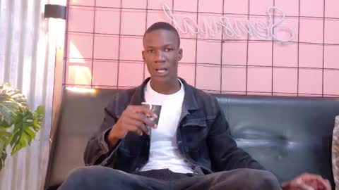 Snapshot of martin_killer chatting on 11.29.25 Martin online show from 11.29.25