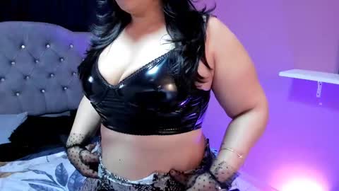   MARTINA   online show from 02.21.25