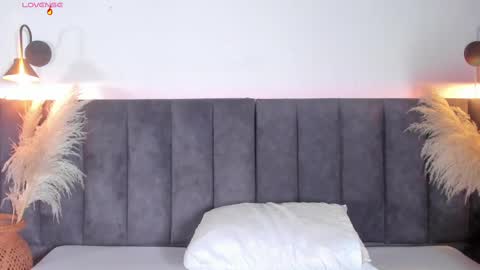 Laura online show from 09.19.25