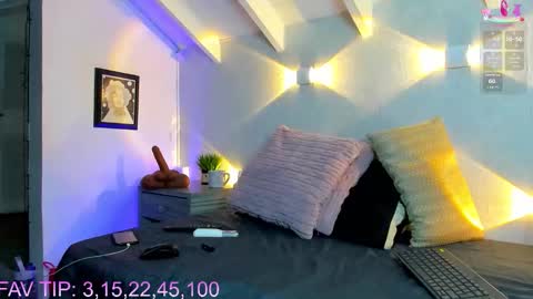 martina mIIler online show from 02.04.26