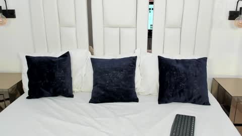 Martina Black online show from 01.18.25