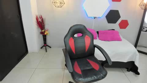 Martina online show from 02.19.25