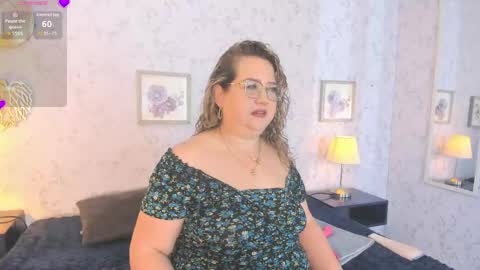 Snapshot of martinacurvy_ chatting on 06.04.26 Martina Caicedo online show from 06.04.26
