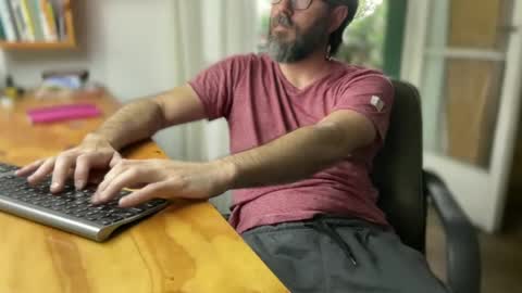 Snapshot of martincito22xl chatting on 01.01.25 Martincito online show from 01.01.25