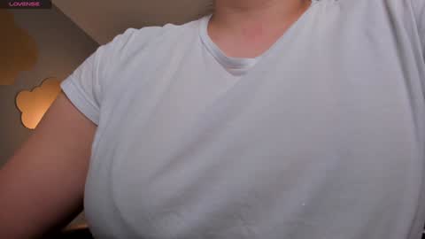 Snapshot of martinnabonnet chatting on 02.08.25 Martinna Bonnet online show from 02.08.25