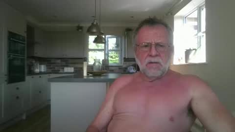 Snapshot of martinrgbxxxx chatting on 05.23.26 martinrgbxxxx online show from 05.23.26