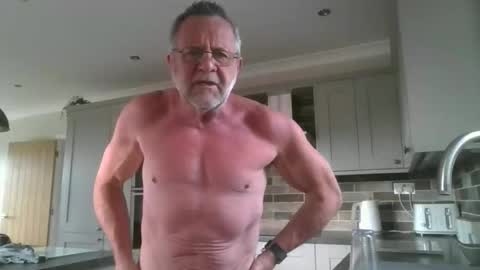 Snapshot of martinrgbxxxx chatting on 06.01.26 martinrgbxxxx online show from 06.01.26