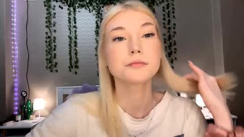 Lisa online show from 01.16.26