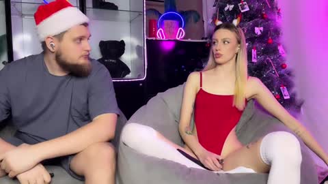 Snapshot of mary_and_vadim chatting on 12.24.24 Maria and Vadim online show from 12.24.24